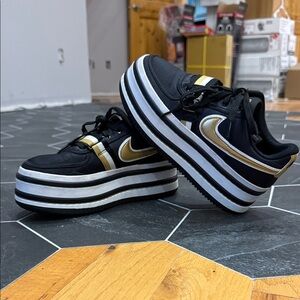 Nike vandal 2K Platform Sneakers